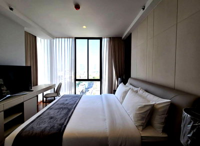 Condos for rent : 2Bed | 1Bath | BTS Saphan Taksin | 90sqm | THB 79,000/mo | Fl.15 — One Altitude Charoen Krung Bangkok