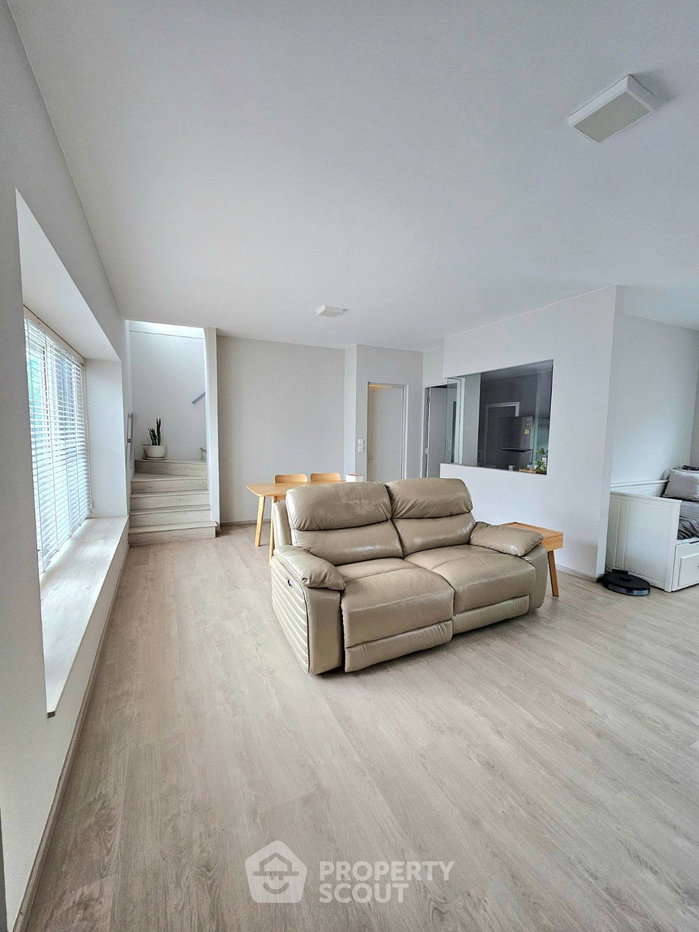 picture 2-BR 146 Sqm House At Anya Bangna-Ramkhamhaeng 2 (ID 3257113) - 2/10