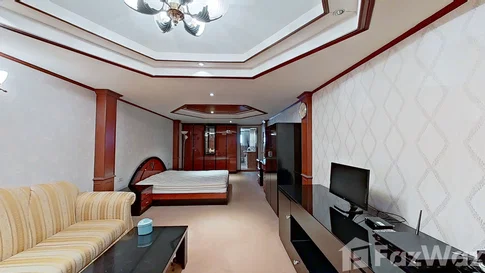 13 Bedroom Townhouse for sale in Khlong Tan, Bangkok  1371648