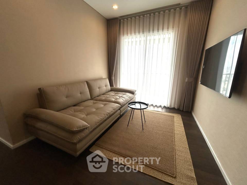 picture 2-BR Condo at The Saint Residences near MRT Phahon Yothin (ID 3260088) - 4/18