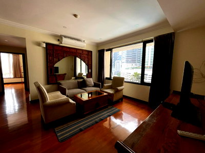 คอนโดให้เช่า : 2 ห้องนอน | 2 ห้องน้ำ | BTS Saphan Taksin | 92 ตร.ม. | 38,000 บาท/เดือน | ชั้น 10 — Baan Piya Sathorn กรุงเทพฯ