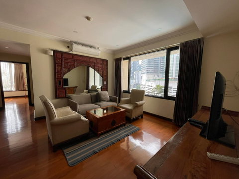 2Bed | 2Bath | BTS Saphan Taksin | 92sqm | THB 38,000/mo | Fl.10 — Baan Piya Sathorn Bangkok