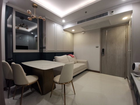 1 ห้องนอน | 1 ห้องน้ำ | BTS Phrom Phong | 39 ตร.ม. | 27,000 บาท/เดือน | ชั้น 12 — Supalai Oriental Sukhumvit 39 กรุงเทพฯ