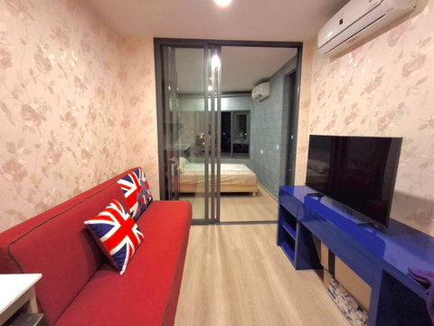 1 ห้องนอน | 1 ห้องน้ำ | MRT Queen Sirikit National Convention Centre | 35 ตร.ม. | 21,000 บาท/เดือน | ชั้น 10 — Life Rama 4 - Asoke กรุงเทพฯ