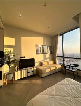 Studio | 1Bath | BTS Saphan Taksin | 25sqm | THB 24,000/mo | Fl.40 — Chapter Charoennakorn-Riverside Bangkok