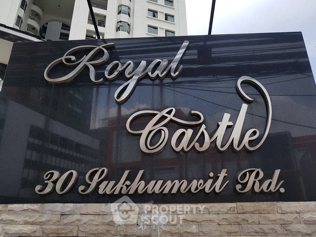 picture Large 5-BR 270 Sqm, Royal Castle Sukhumvit, BTS Phrom Phong (ID 1330026) - 8/25