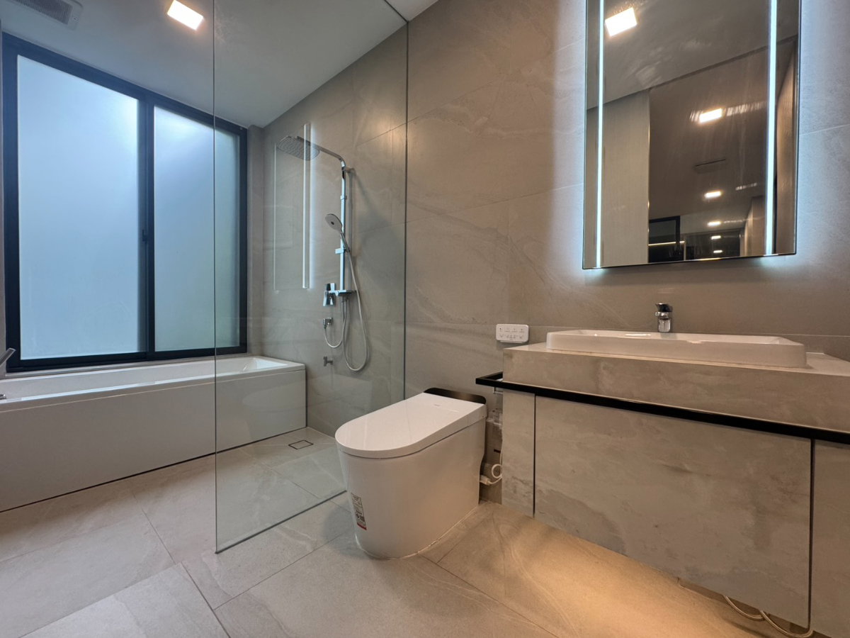 รูป P0922/บ้านหรูหลังริม Vive กรุงเทพกรีฑา | พื้นที่ใช้สอย 421 ตร.ม. ค่าเช่า 250,000 บาท/เดือน - รูปที่ 9/42