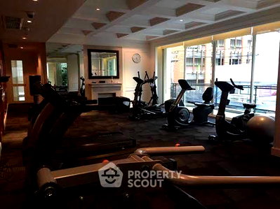 Condos for rent : 39th-Floor 1-BR 112 Sqm At Royce Private Residences, MRT Sukhumvit (ID 335425)