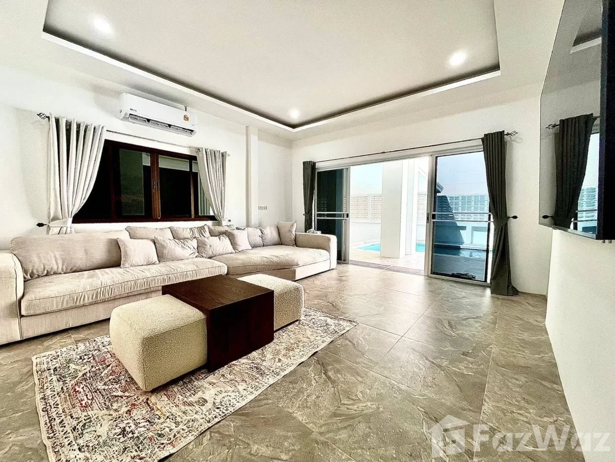 picture 4 Bedroom Villa for sale in Rawai, Phuket 6744460 - 10/14
