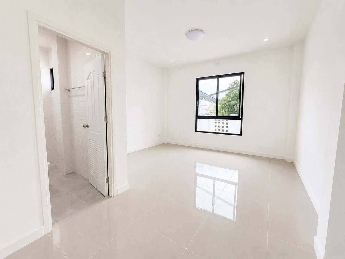 รูป 🏡 บ้านสร้างใหม่ ราคา 2.5 ล้าน โซนหางดง-หารแก้ว ผ่อนตรงกับเจ้าของได้ 📞 063-6649056 - รูปที่ 6/12