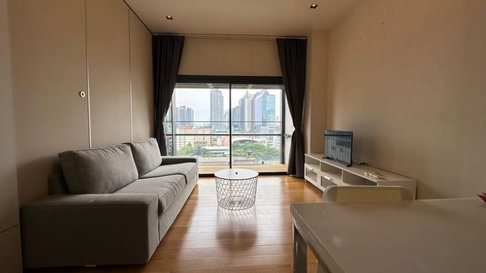 1Bed | 1Bath | BTS Nana | 47sqm | THB 26,500/mo | Fl.9 — Circle Living Prototype Bangkok
