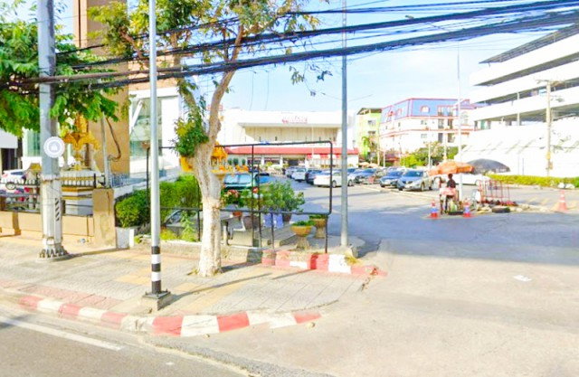 รูป 260903tratiakn ให้เช่า ที่ดิน ทำเลดีใกล้ VBAC รามอินทรา 500 ม  ที่ดินให้เช่าติดถนน ขนาด 200ตรว.  MRT รามอินทรา กม.4  แยกมัยลาภ 24999 - รูปที่ 5/8