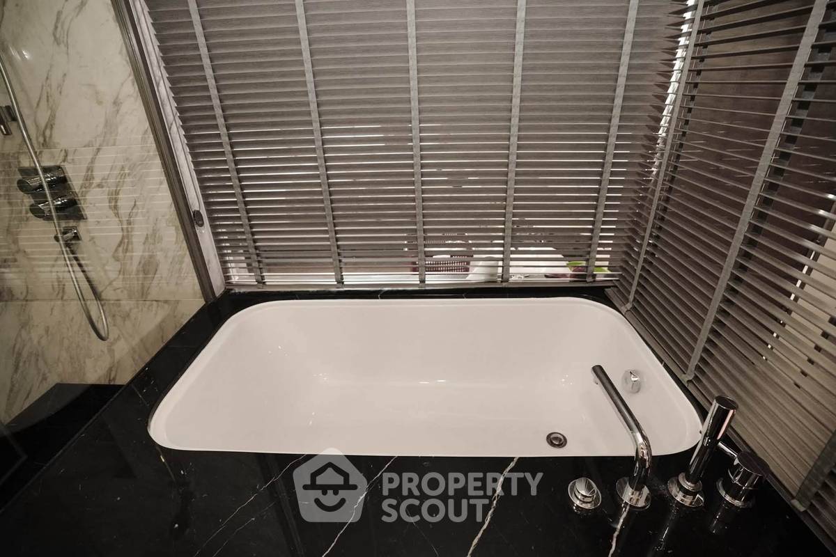 picture 1-BR Condo at Saladaeng One near MRT Si Lom (ID 3263580) - 12/14