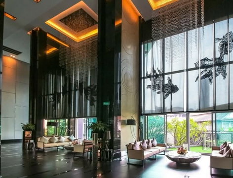 1 ห้องนอน | 1 ห้องน้ำ | BTS Saphan Taksin | 45 ตร.ม. | 28,000 บาท/เดือน | ชั้น 33 — Rhythm Sathorn กรุงเทพฯ
