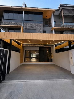 รูปภาพ 3 ห้องนอน | 4 ห้องน้ำ | MRT Lat Phrao | 224 ตร.ม. | 75,000 บาท/เดือน | ชั้น 1 — The Landmark Ekamai-Ramindra กรุงเทพฯ