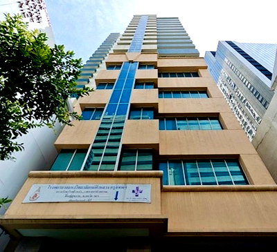 คอนโดให้เช่า : 1 ห้องนอน | 1 ห้องน้ำ | MRT Sukhumvit | 79 ตร.ม. | 25,000 บาท/เดือน | ชั้น 17 — Asoke Place กรุงเทพฯ