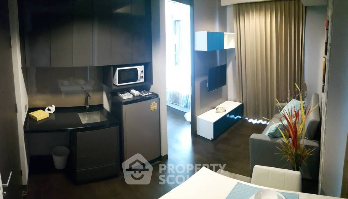 picture Great Value 27th-Floor 1-BR At The Lumpini 24 By BTS Phrom Phong (ID 629826) - 2/8