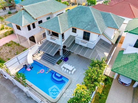 360 Sqm 4-BR Villa For Sale In East Pattaya (ID 3263517)