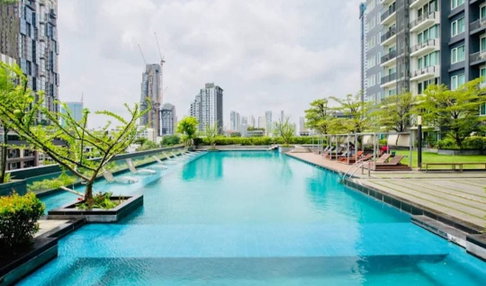 1 ห้องนอน | 1 ห้องน้ำ | BTS Thong Lo | 51 ตร.ม. | 32,000 บาท/เดือน | ชั้น 18 — Siri At Sukhumvit กรุงเทพฯ