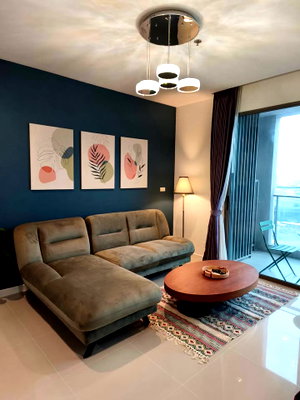 คอนโดให้เช่า : 2 ห้องนอน | 2 ห้องน้ำ | BTS Saphan Taksin | 77 ตร.ม. | 32,000 บาท/เดือน | ชั้น 22 — Star View กรุงเทพฯ