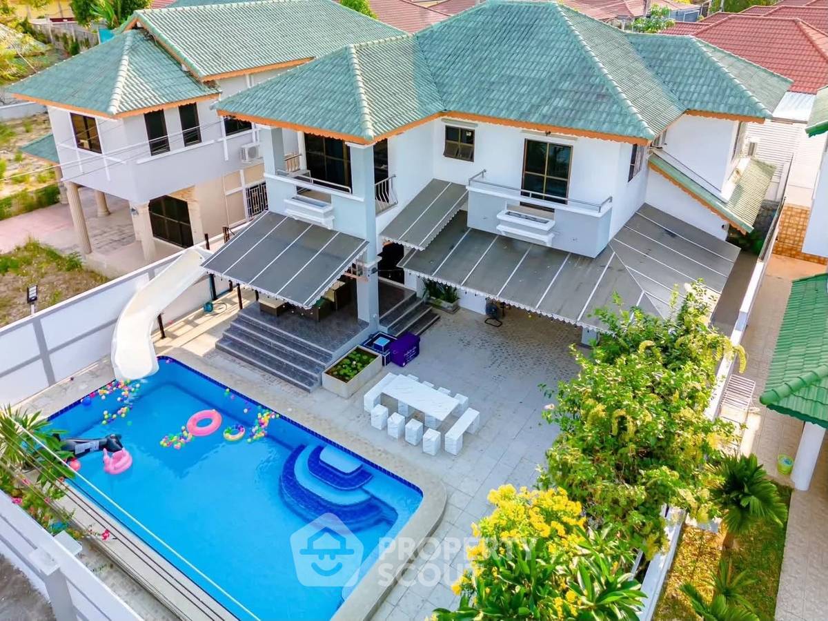 picture 4-BR Villa close to East Pattaya (ID 3263517) - 34/35