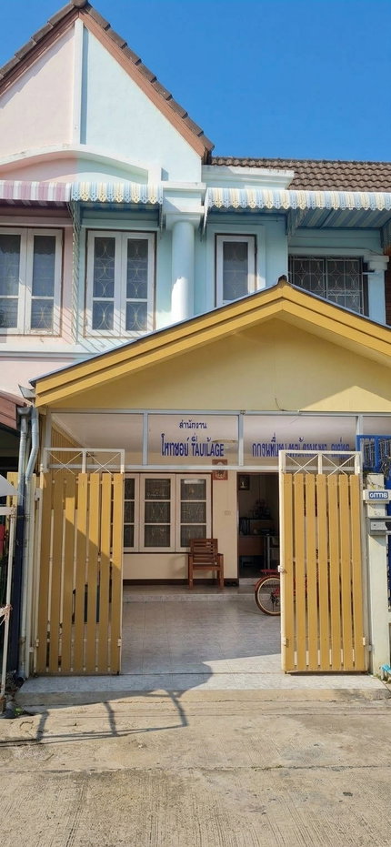 รูป ขายบ้านเทาเฮาส์นนทบุรี รีบขายด่วนเจ้าของขายเอง 3ห้องนอน 2 ห้องน้ำ 21 ตรว. หมู่บ้านเจ้าพระยา 8 ลดราคาถูกมาก 0982832356 - รูปที่ 4/4