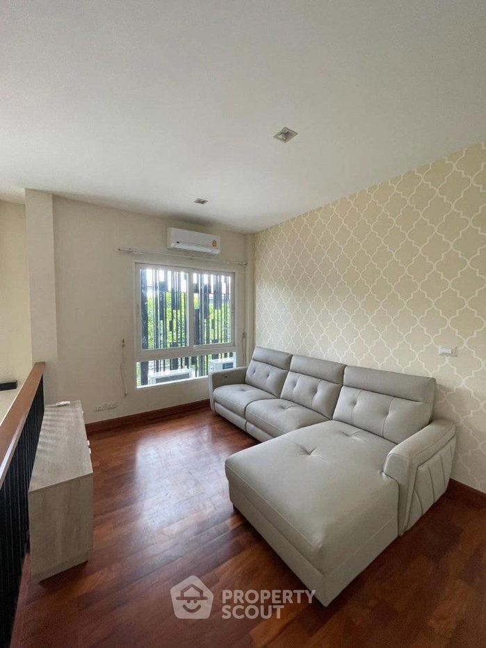picture Spacious 362 Sqm 4-BR House At Laddarom Bangna (ID 3257176) - 3/12