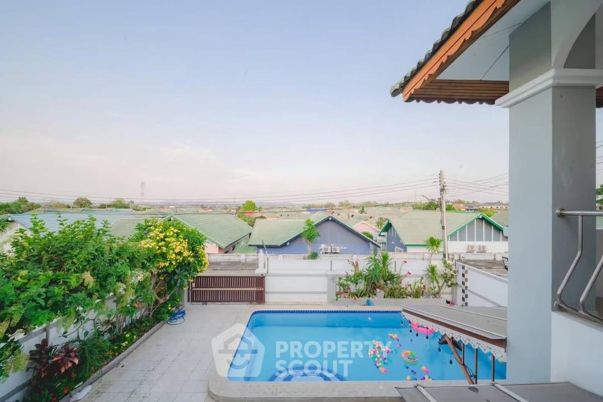 picture 4-BR Villa close to East Pattaya (ID 3263517) - 3/35