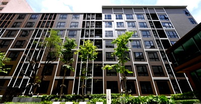 คอนโดให้เช่า : 1 ห้องนอน | 1 ห้องน้ำ | MRT Khlong Toei | 40 ตร.ม. | 23,000 บาท/เดือน | ชั้น 7 — Shade Sathorn กรุงเทพฯ