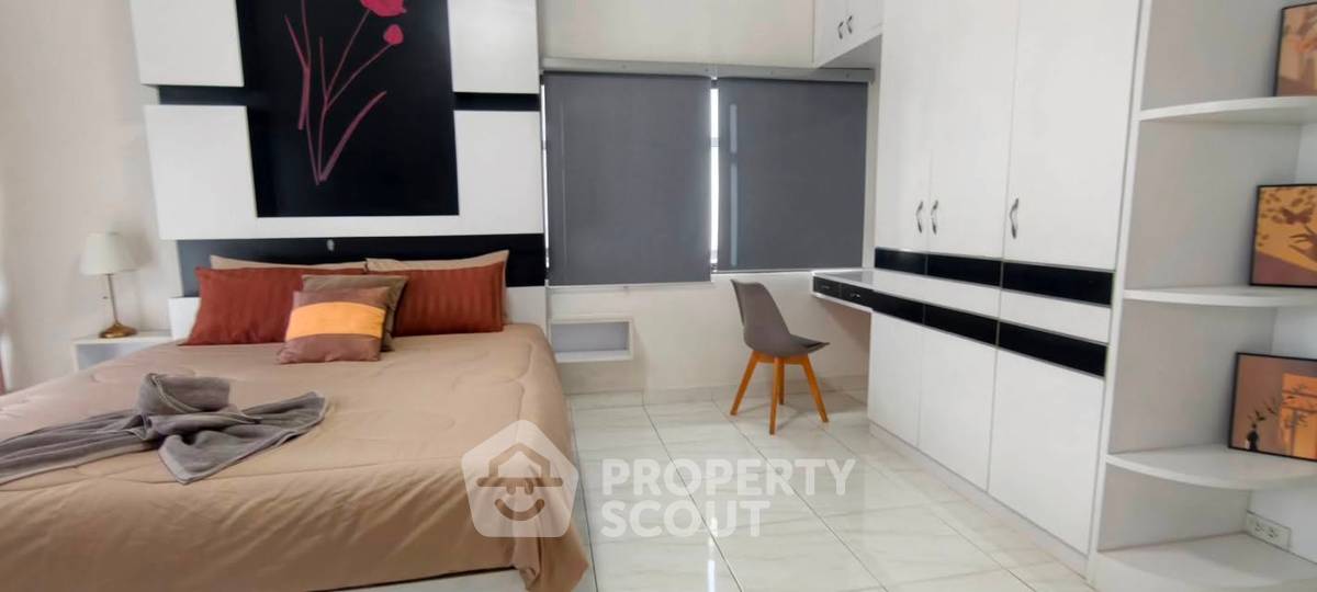 picture 4-BR Villa close to East Pattaya (ID 3263517) - 7/35