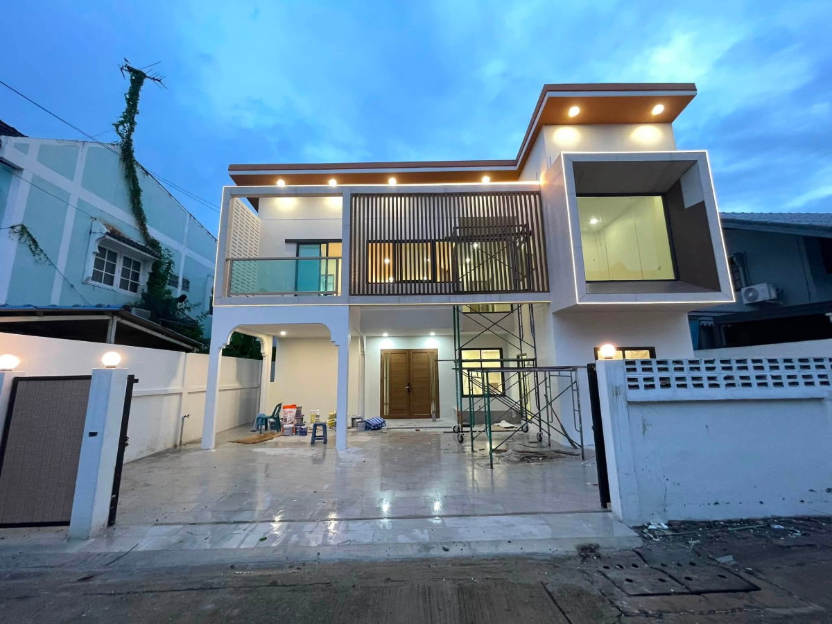 รูป P0912/[ขายด่วน] บ้านเดี่ยวหลังใหญ่ ซอยลาดพร้าว 87 (ทะลุเลียบด่วน CDC) - รูปที่ 35/35