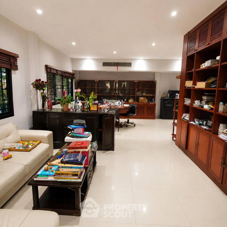 picture Spacious 6-BR House 350 Sqm In Tha Raeng, Bang Khen (ID 3253640) - 24/42