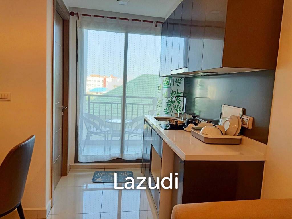 picture Stylish 1-Bedroom Condo for Sale Arcadia Beach Continental - 2/8