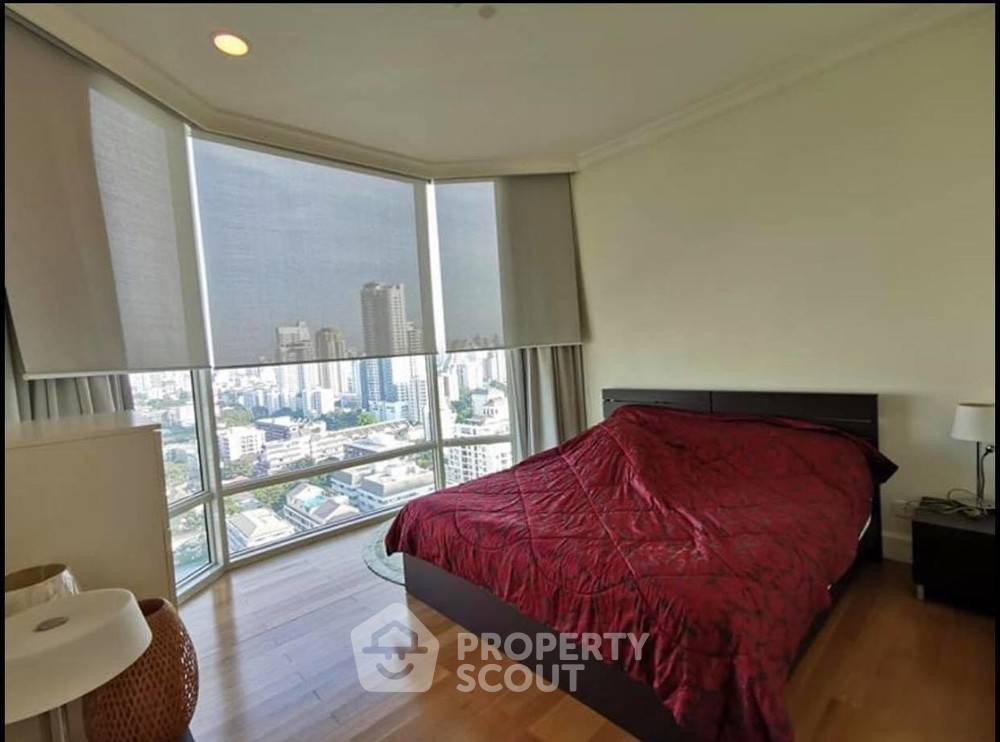 รูป ห้อง 1 ห้องนอน ชั้น 39 ขนาด 112 ตร.ม. ที่ Royce Private Residences ใกล้ MRT สุขุมวิท (ID 335425) - รูปที่ 3/4
