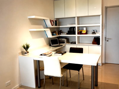 คอนโดให้เช่า : 1 ห้องนอน | 1 ห้องน้ำ | BTS Krung Thon Buri | 54 ตร.ม. | 22,000 บาท/เดือน | ชั้น 10 — Villa Sathorn กรุงเทพฯ