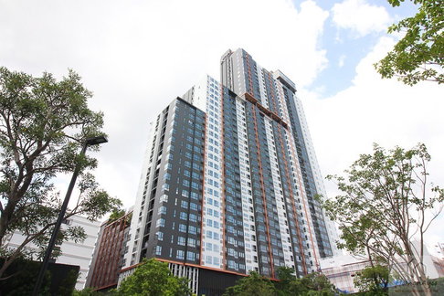 1 ห้องนอน | 1 ห้องน้ำ | MRT Huai Khwang | 30 ตร.ม. | 23,000 บาท/เดือน | ชั้น 29 — XT Huaikhwang กรุงเทพฯ
