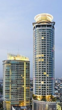 1 ห้องนอน | 1 ห้องน้ำ | BTS Phra Khanong | 53 ตร.ม. | 32,000 บาท/เดือน | ชั้น 37 — Sky Walk Residences กรุงเทพฯ