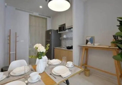 1 ห้องนอน | 1 ห้องน้ำ | BTS Phloen Chit | 52 ตร.ม. | 47,000 บาท/เดือน | ชั้น 30 — Noble Ploenchit กรุงเทพฯ