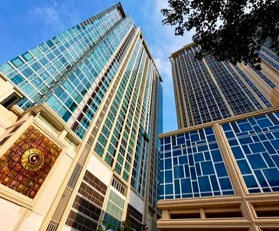4 ห้องนอน | 4 ห้องน้ำ | BTS Phloen Chit | 199 ตร.ม. | 140,000 บาท/เดือน | ชั้น 28 — Athenee Residence กรุงเทพฯ