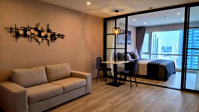 คอนโดให้เช่า : 1 ห้องนอน | 1 ห้องน้ำ | BTS Nana | 40 ตร.ม. | 19,000 บาท/เดือน | ชั้น 25 — Sukhumvit Suite กรุงเทพฯ