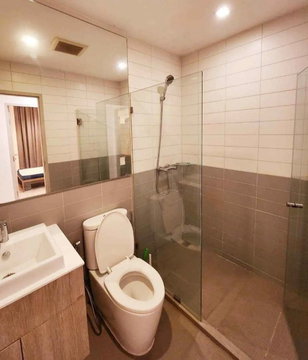 2 ห้องนอน | 2 ห้องน้ำ | BTS Krung Thon Buri | 52 ตร.ม. | 28,000 บาท/เดือน | ชั้น 10 — Ideo Mobi Sathorn กรุงเทพฯ