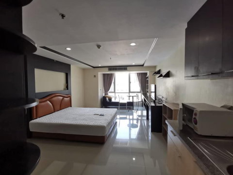 สตูดิโอ | 1 ห้องน้ำ | BTS Nana | 36 ตร.ม. | 16,000 บาท/เดือน | ชั้น 9 — The Trendy Condominium กรุงเทพฯ