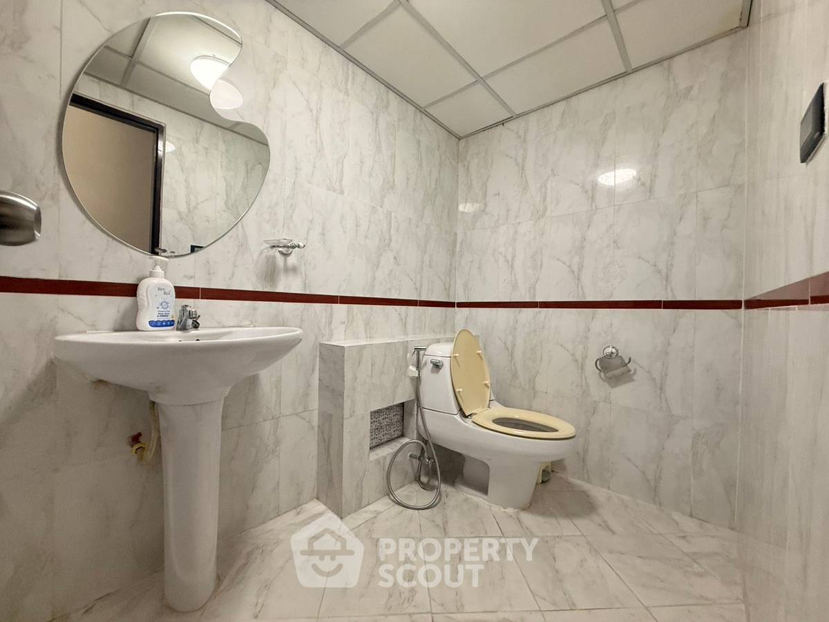 รูป คอนโด 3-ห้องนอน ที่ นูเวล คอนโดมิเนียม ใกล้ ท่าอากาศยานสุวรรณภูมิ (ID 3263405) - รูปที่ 13/22