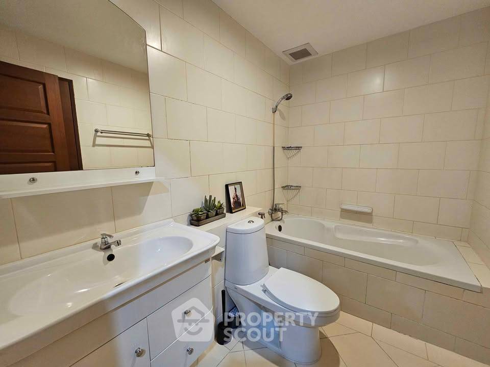 รูป คอนโด 2 ห้องนอน 100 ตร.ม. Baan Klang Krung Resort ใกล้ MRT ห้วยขวาง (ID 3263644) - รูปที่ 9/10
