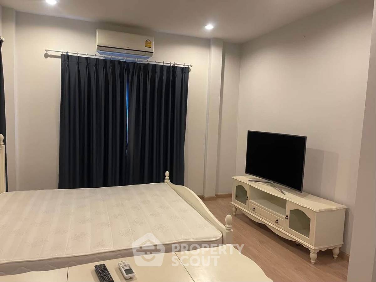 รูป บ้าน 3-ห้องนอน ที่ วินสตัน วิลเลจ พัทยา ใกล้ พัทยาตะวันออก (ID 3262978) - รูปที่ 10/13