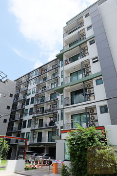 1 ห้องนอน | 1 ห้องน้ำ | BTS Punnawithi | 41 ตร.ม. | 15,000 บาท/เดือน | ชั้น 3 — Hue Sukhumvit กรุงเทพฯ