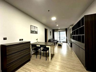 Condos for rent : 2Bed | 2Bath | BTS Ekkamai | 80sqm | THB 60,000/mo | Fl.8 — Rhythm Ekkamai Bangkok