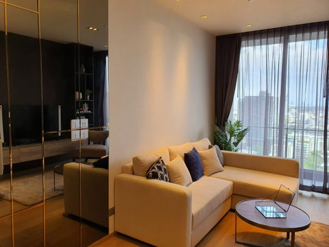 2 ห้องนอน | 2 ห้องน้ำ | BTS Thong Lo | 80 ตร.ม. | 80,000 บาท/เดือน | ชั้น 23 — Beatniq Sukhumvit 32 กรุงเทพฯ