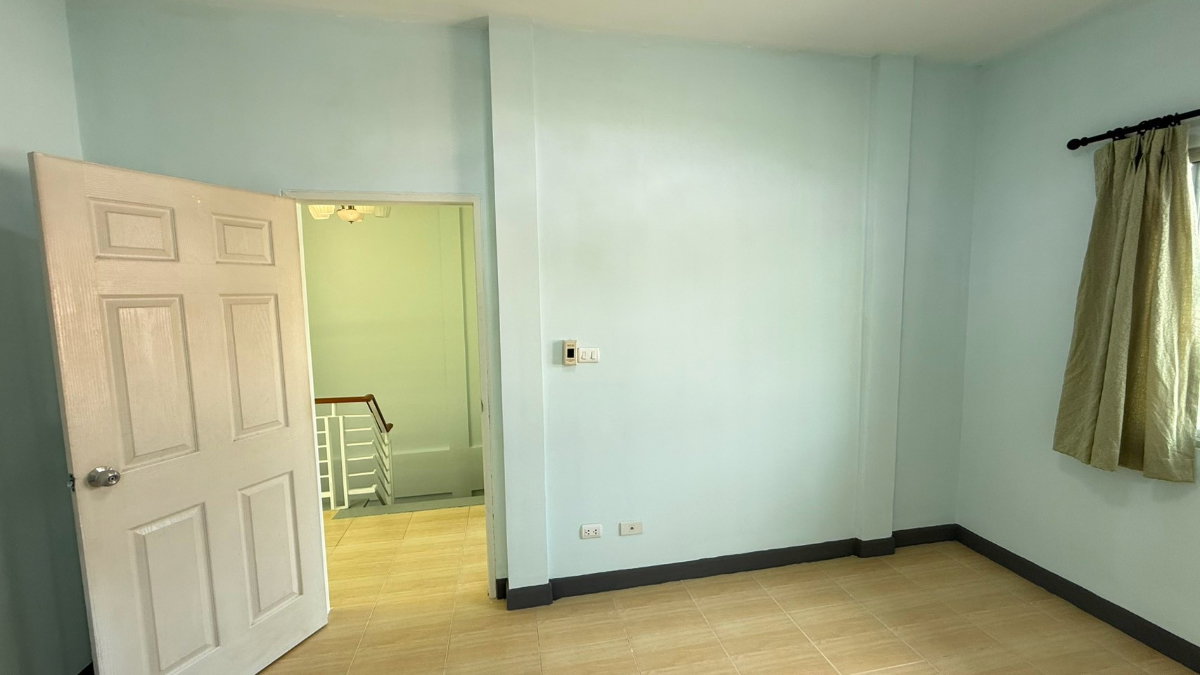 รูป ขาย บ้านทาวน์เฮ้าส์ รื่นฤดี 6 ขนาด 18 ตร.วา ขนาด 3ห้องนอน 2 ห้องน้ำ - รูปที่ 8/10