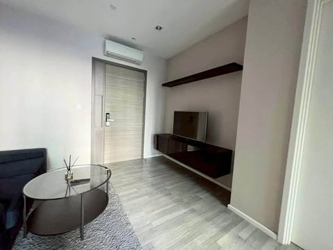 1 ห้องนอน | 1 ห้องน้ำ | BTS Phra Khanong | 35.7 ตร.ม. | 25,000 บาท/เดือน | ชั้น 15 — The Room Sukhumvit 69 กรุงเทพฯ